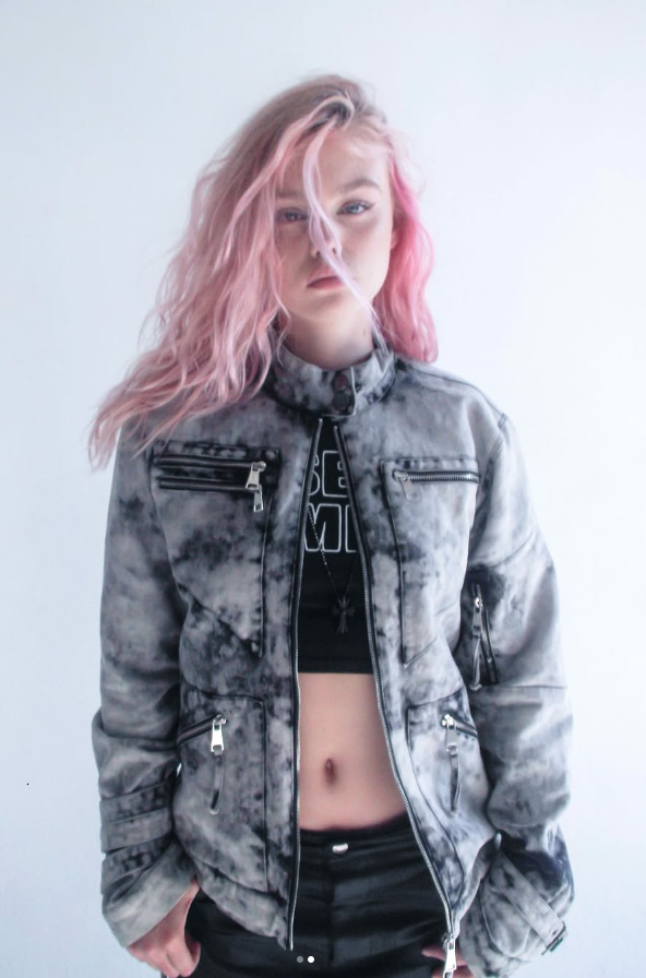 SASHA FOR DRKMIST 25